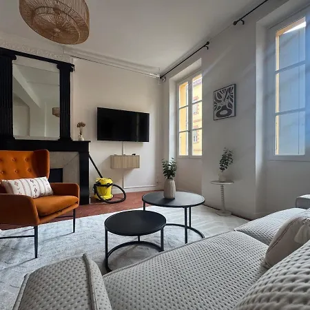 Le Regent - Center Apartmán *